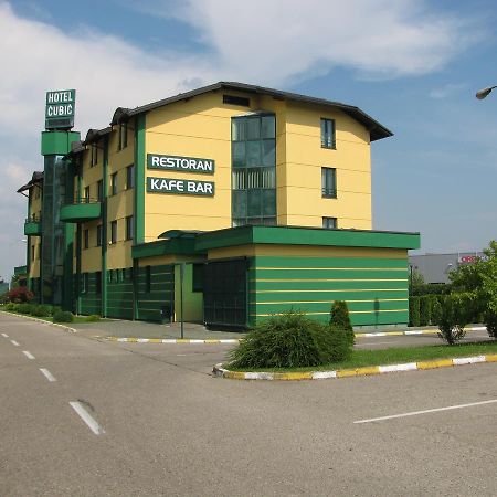 Hotel Cubic Laktaši Exteriér fotografie
