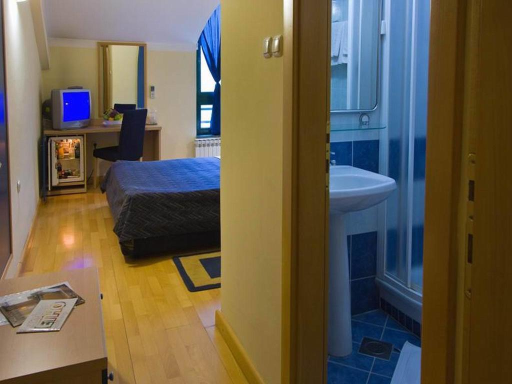 Hotel Cubic Laktaši Pokoj fotografie