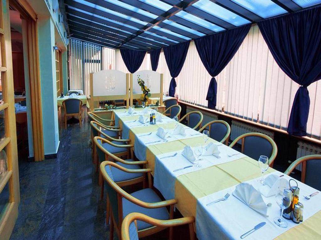 Hotel Cubic Laktaši Exteriér fotografie